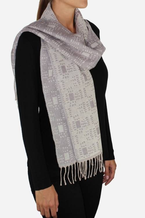 Sciarpa in lana merinos Ester con motivi geometrici double face
